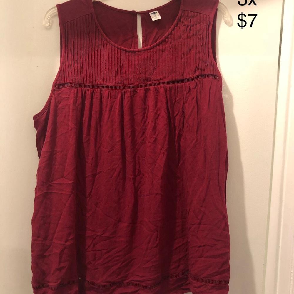 Burgundy 3x flowy Tank